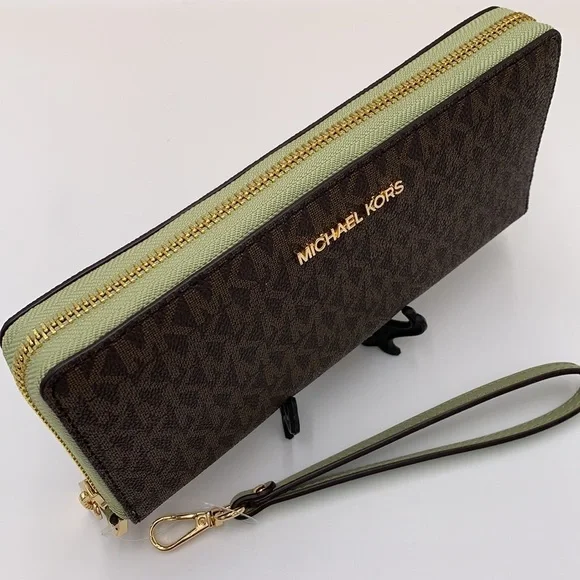 MICHAEL KORS  Large Travel Continental Leather
Color: Light Sage/ Brown multi - Picture 14 of 16